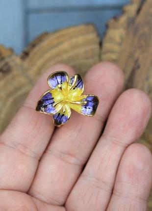 Эффектное кольцо в виде цветка.эмаль3 фото