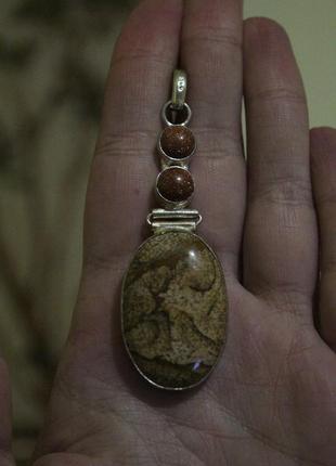 Крупный кулон натуральный камень, пейзажная песчаная яшма в серебре, авантюрин золотой песок1 фото