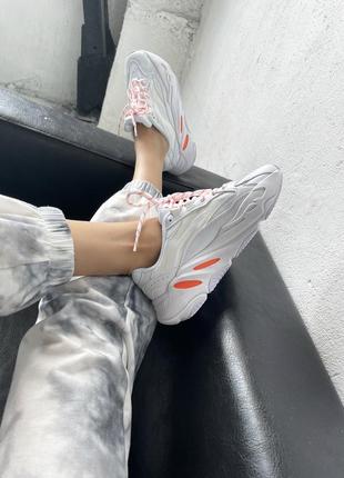 Женские  кроссовки adidas yeezy boost 700 v2 “white / orange”5 фото