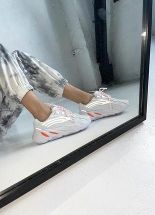 Женские  кроссовки adidas yeezy boost 700 v2 “white / orange”3 фото