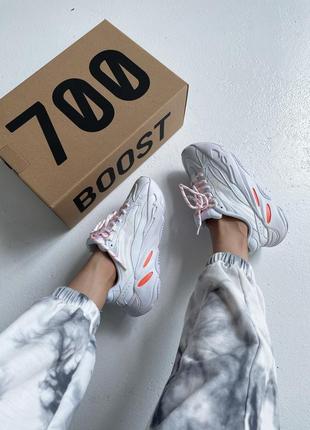 Женские  кроссовки adidas yeezy boost 700 v2 “white / orange”9 фото