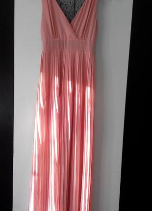 Довга сукня персикового кольору. вечірнє плаття. сукня коктельна