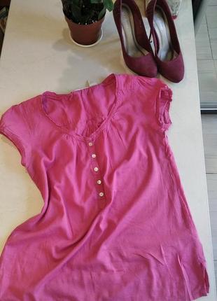Трикотажная розовая блузка