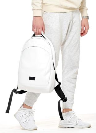 Якісний брендовий білий чоловічий рюкзак для подорожей