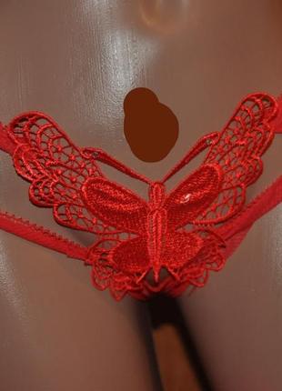 Чудові яскраві червоні трусики з мереживною метеликом спереду1 фото