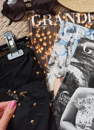 Шикарна коротка міні спідниця з вишивкою3 фото