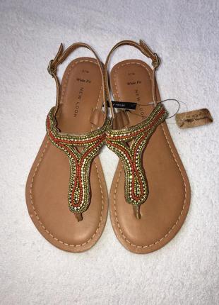 Красиві стильні шкіряні босоніжки new look р.36/38