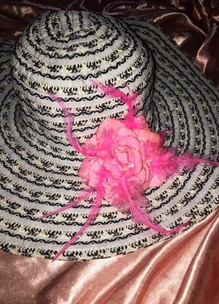Шикарна жіноча капелюх на літо річна жіноча капелюх з декоративною квіткою жіноча капелюх з широкими полями5 фото