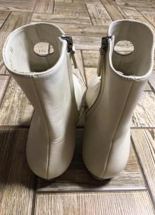 Оригінальні шкіряні черевики,челсі в нюдовом кольорі valentino люкс,оригінал6 фото