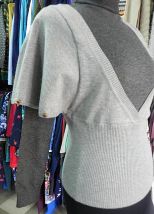 М'яка кофточка цікавий фасон