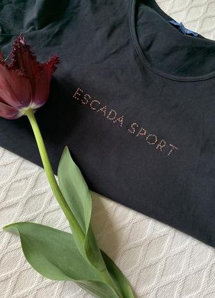 Фирменная футболка escada sport