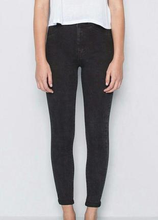 Модные черные джинсы от pull&bear1 фото