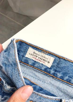 Идеальные длинные голубые джинсовые шорты levis 5013 фото