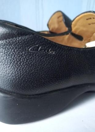 Женские классические туфли clarks7 фото