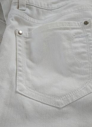 Укороченные белые джинсы karen millen6 фото