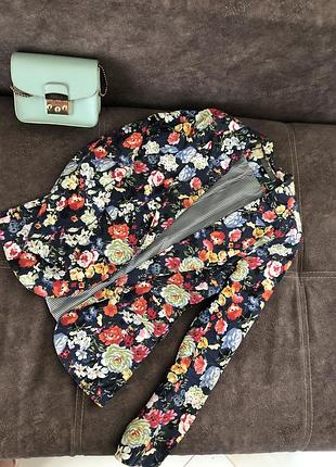 Піджак в квітковий принт