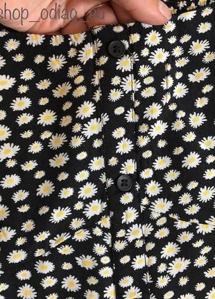 Красивий топ блуза в квітковий принт