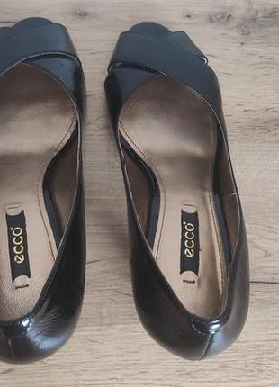 Стан нових! ecco 38 р. босоножки туфли geox clarks2 фото