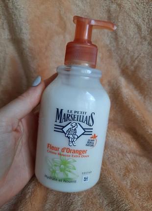 Le petit marseillais мыло жидкое для рук цветок апельсинового дерева нежное увлажняющее1 фото