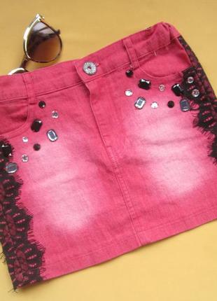 Красива джинсова спідниця в каменях з мереживом,на 8-10років