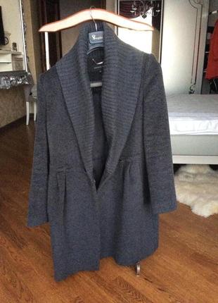 Модне демісезонне пальто perspective