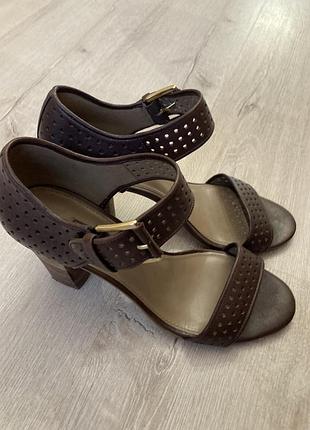 Супер качественные и удобные босоножки ecco