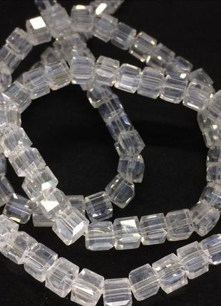 Намистини на нитці скло кубики