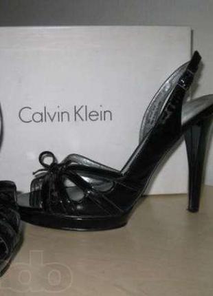 Кожаные босоножки calvin klein р. 38. 5