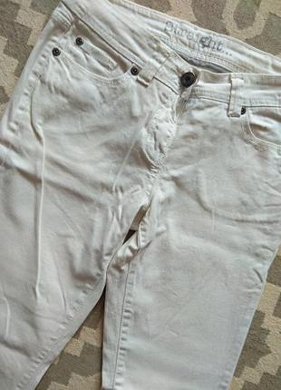 Прямые белые джинсы2 фото