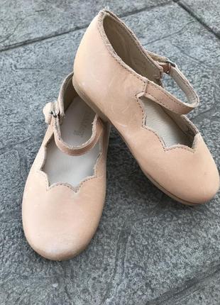 Шкіряні туфельки босоніжки