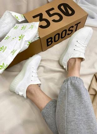 Женские белые кроссовки adidas yeezy boost 350 white crystal, кроссовки адидас изи изики 3506 фото