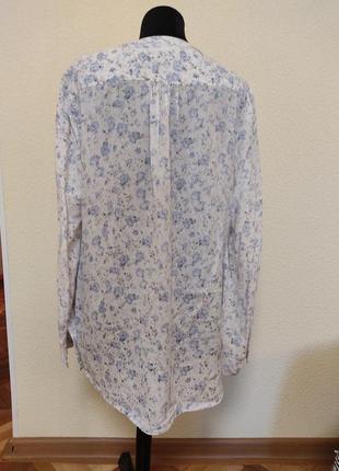Нежная блузка с цветочным принтом2 фото