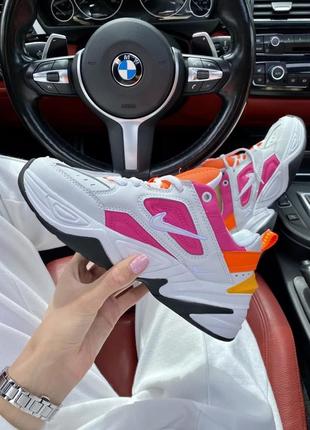 Круті жіночі кросівки nike m2k tekno білі з малиновим і помаранчевим7 фото
