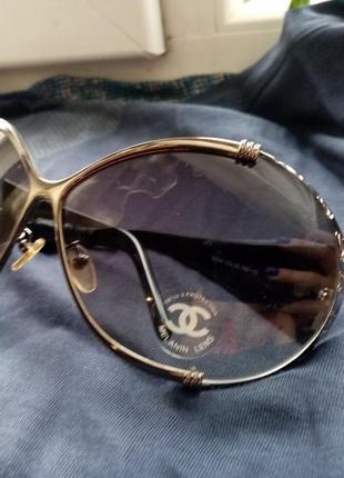 Солнцезащитные очки chanel1 фото