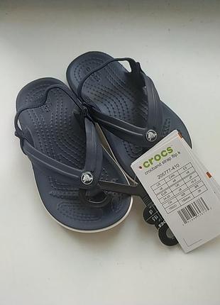 Босоножки-вьетнамки crocs на мальчика, размер c8