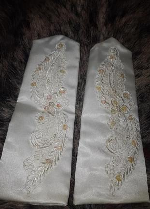 Атласные свадебные митенки рукава с вышивкой2 фото