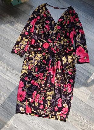 Красивое женское платье в цветы большой размер батал 48/50 /52