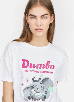 Бавовняна біла футболка з принтом dumbo stradivarius disney дамбо дісней2 фото