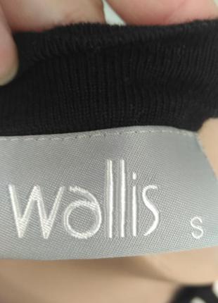 Wallis 6