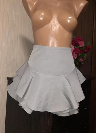 Серая юбка шорты с воланами2 фото