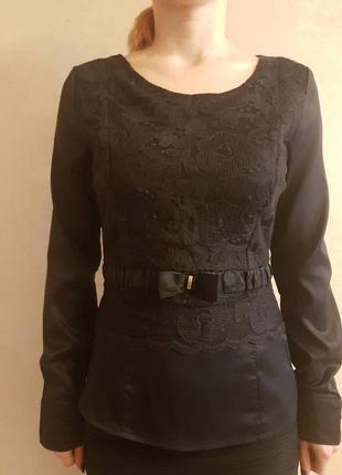 Атласна кофта з вишивкою