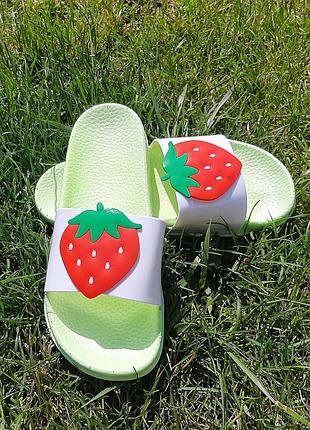 Шлепанцы женские