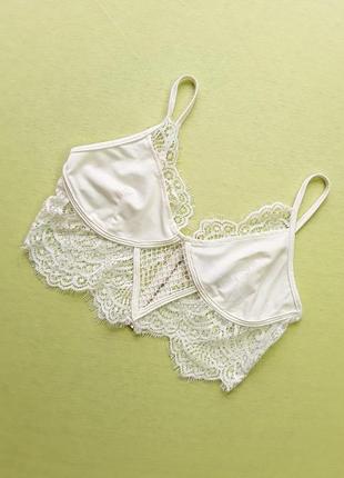 Стильний сексуальний топ від prettylittlething