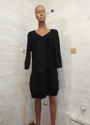 Красивое натуральное платье,снизу на  резинке