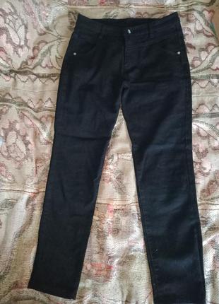 Женские черные джинсы