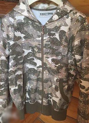 Кофта на блискавці