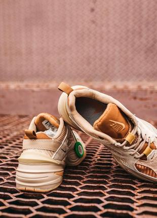 Кросівки жіночі шкіряні світлі nike m2k tekno brown