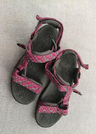 Детские босоножки