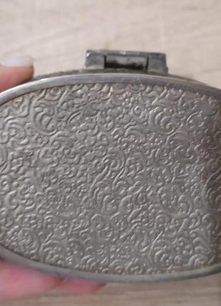 Антикварная шкатулка для украшений