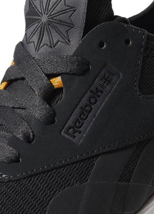 Крутяцькі кросівки reebok classic nylon6 фото